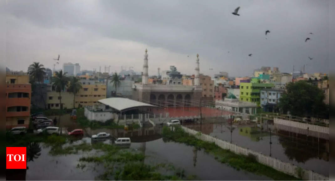 Chennai: Brace For Very Heavy Rain Today | Chennai News - Times Of India