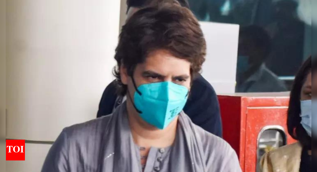 Priyanka Gandhi meets family of sanitation worker who died in Agra police custody