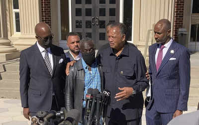 Black pastors rally outside trial over Arbery’s killing