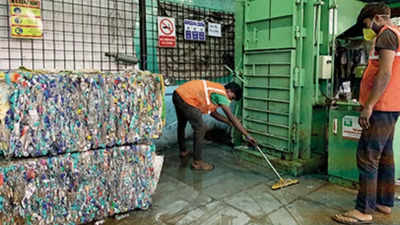 Mumbai: After a lull, BMC to go after waste generators