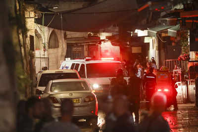 Israeli police shoot dead Palestinian who killed 1, hurt 4