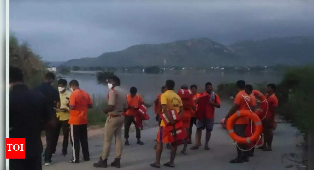 Andhra rains: Rayalacheruvu on verge of breach, 18 villages evacuated