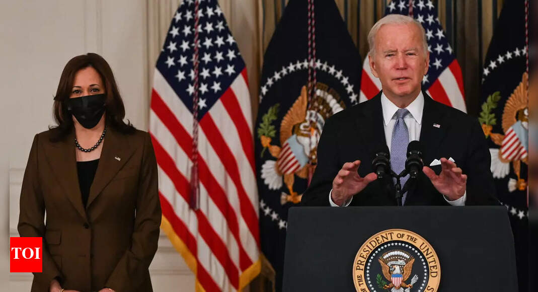 Biden annuncia la sua intenzione di correre di nuovo nel 2024, eliminando le prospettive di Kamala