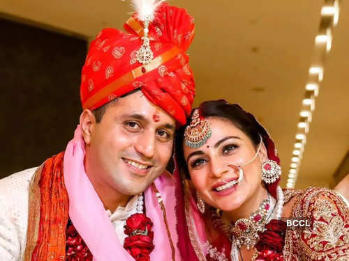 Kundali Bhagya' Actress Shraddha Arya Celebrates '365 Days' Of Love With  Husband Rahul Nagal, See PICS