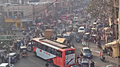 Over 50% 'hi-tech' traffic signals go kaput, add to Bhopal's traffic chaos