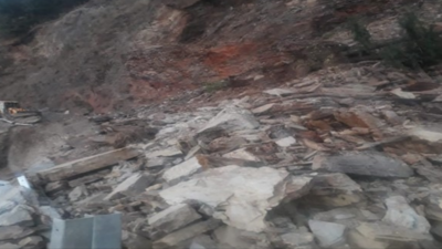 NH-5 blocked after landslide in Shimla's Theog