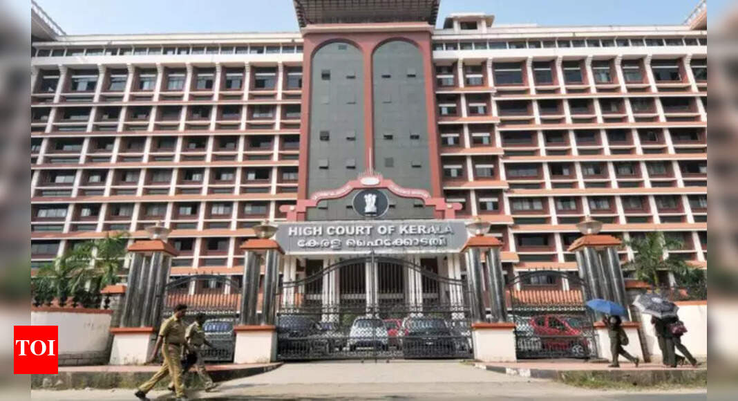 Plea against PM’s pic on vaccine certificate: Kerala HC seeks Centre, state stand