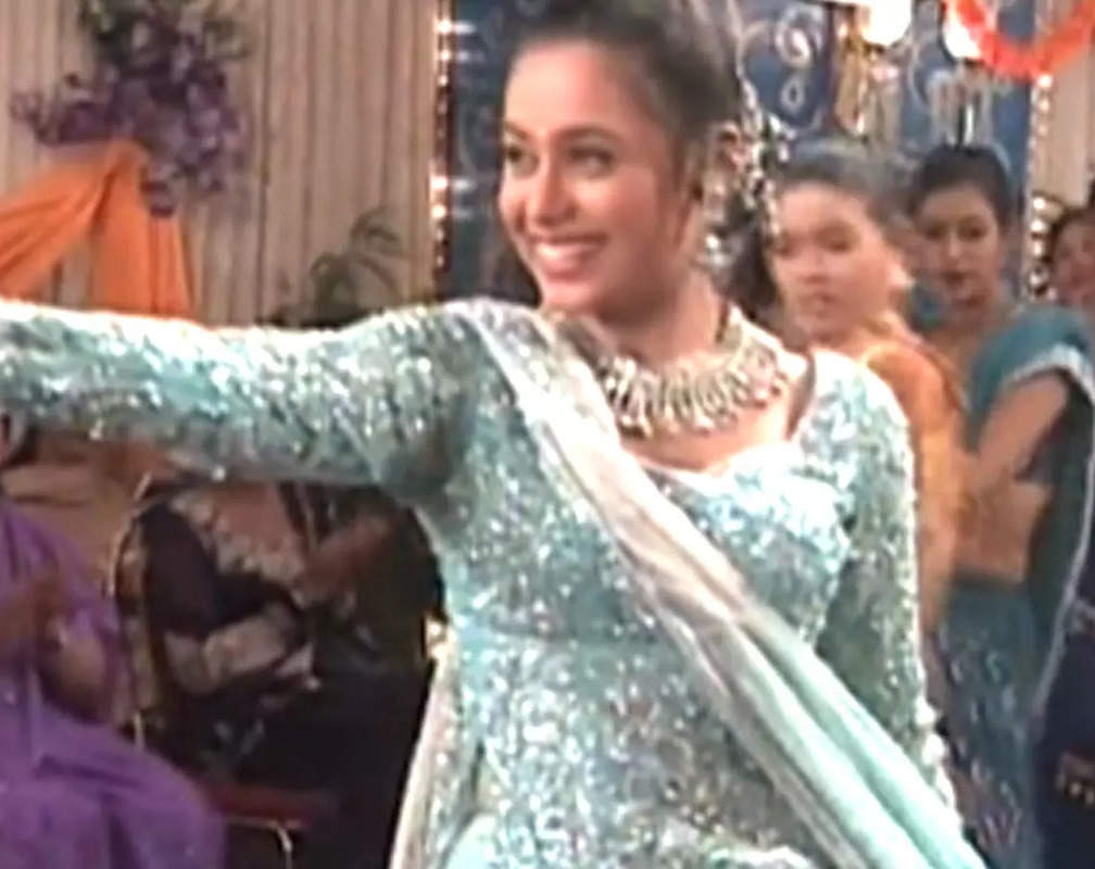 
Flashback video: Shooting of Bobby Deol and Rani Mukerji's 2000 movie 'Badal'
