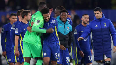 Chelsea thrash Juventus 4-0 to reach Champions League last 16