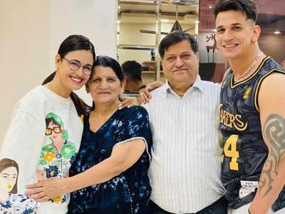 Bigg Boss 9 fame Yuvika Chaudhary rings in 'heartbeat' Prince Narula's 31st birthday with family; see photos