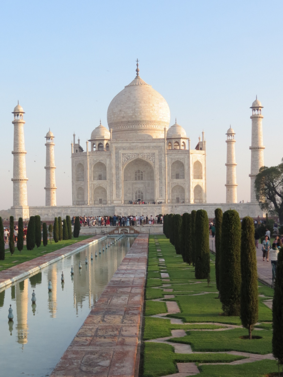 Taj Mahal Look Alike: Man gifts wife a Taj Mahal-like home! | Times of India