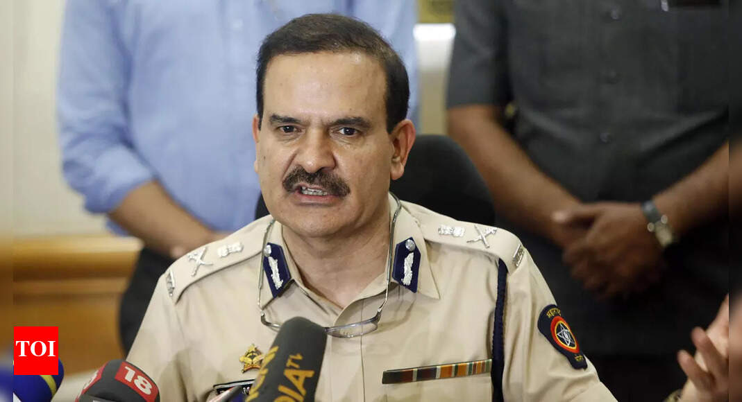 Maharashtra red-faced after failure to file caveat gets Param Bir Singh SC protection