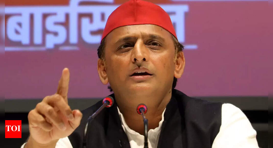 If SP wins, will give farmers who died during farm law protests Rs 25L: Akhilesh Yadav
