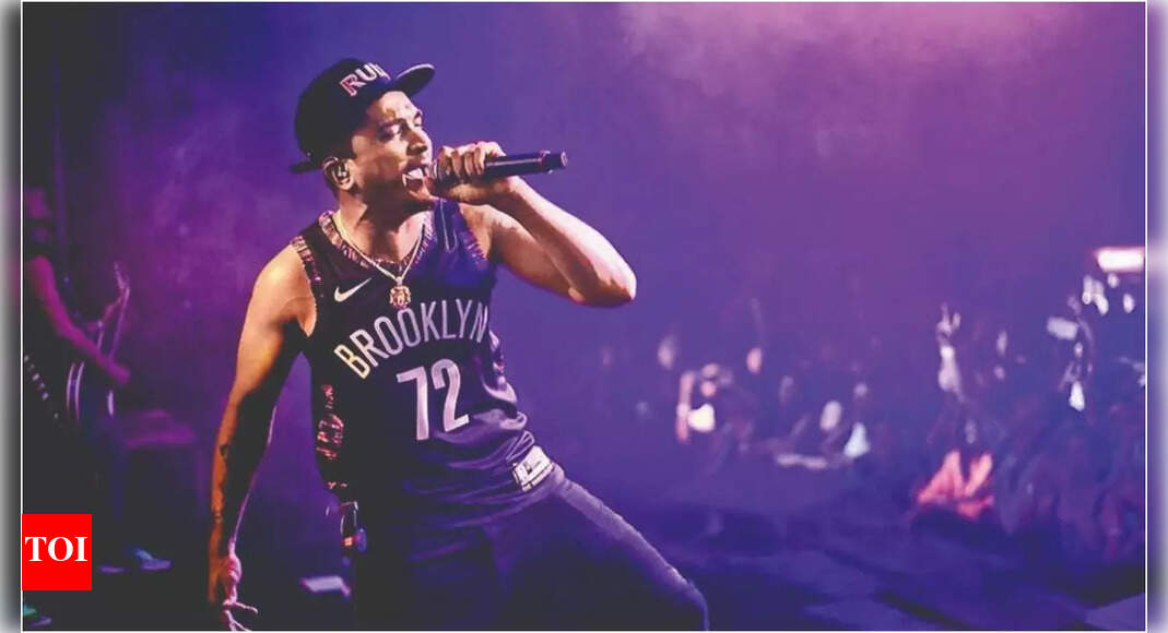 Rapper DIVINE to embark on multi-city 'Punya Paap Tour' from November ...