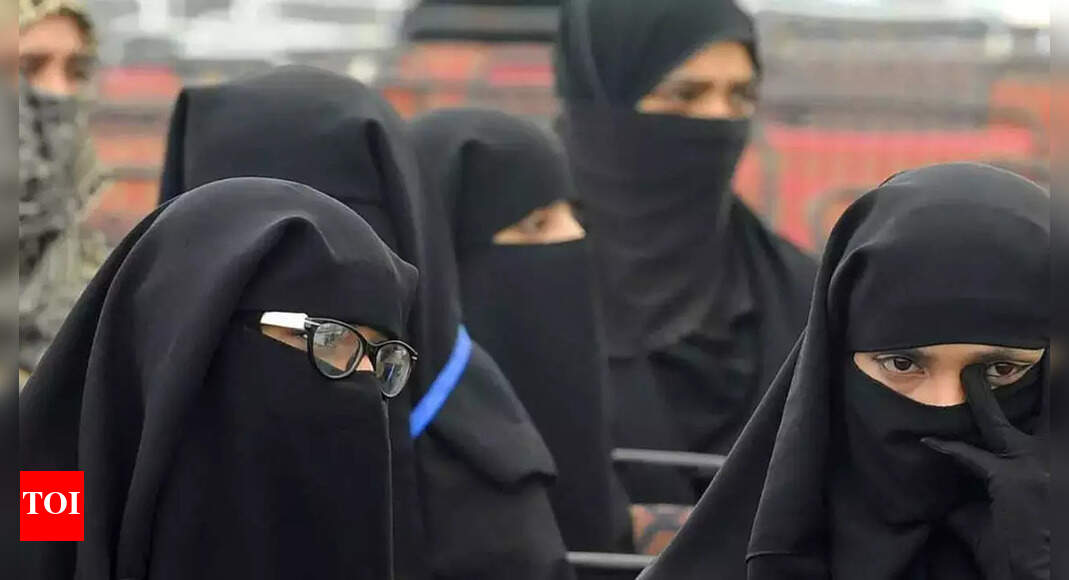 Abandoned, Muslim women struggle to live in Hyderabad