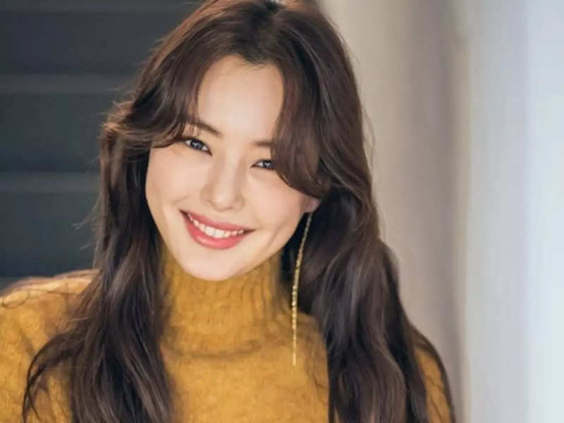 Did Honey Lee travel abroad with her boyfriend? Agency responds