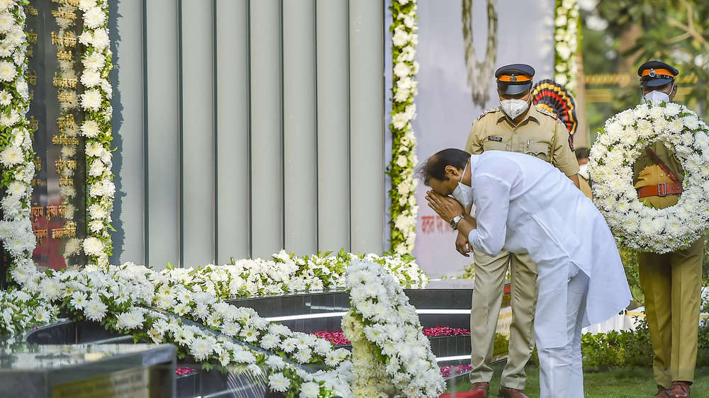 In pics: Mumbai pays homage to 26/11 martyrs