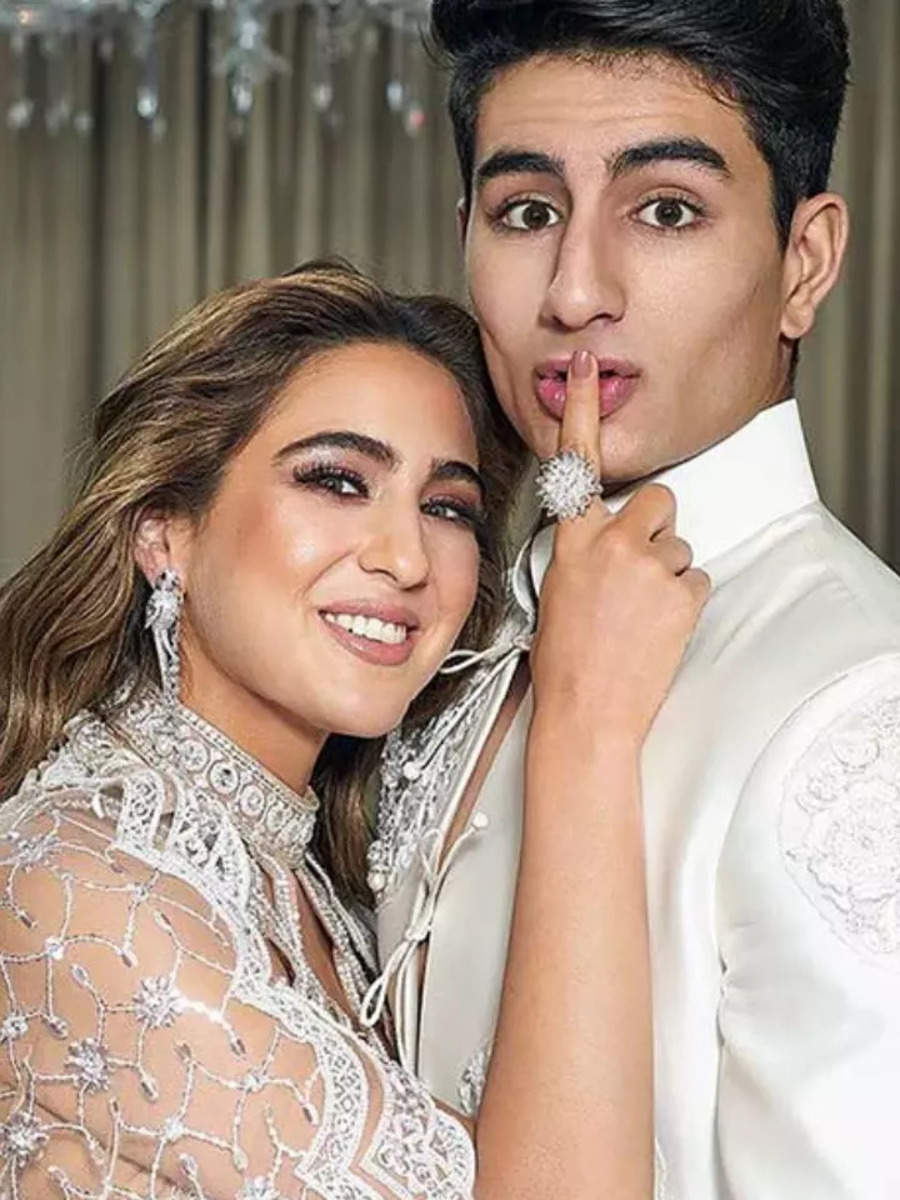 Sylish photos of Ibrahim and Sara Ali Khan