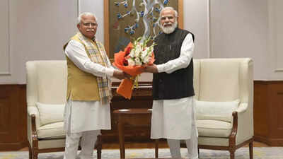 Khattar calls on PM Modi, thanks him for appreciating state’s welfare schemes