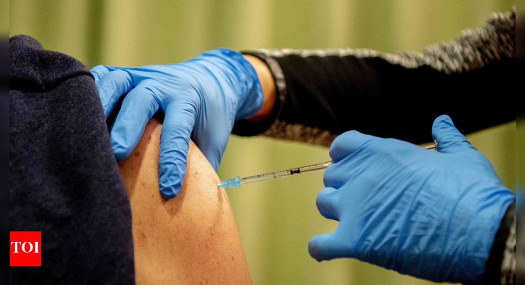 Covid: Vaccines likely to work against Omicron variant