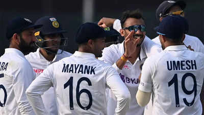 India vs New Zealand, 1st Test Day 3: Axar takes five to bowl out New Zealand for 296, India take 63 runs lead