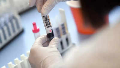 Kolkata: Doctors worried about declining antibody