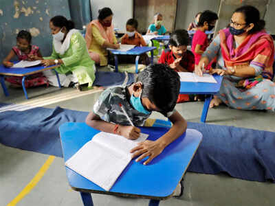 Many parents still favour online classes, schools must be flexible