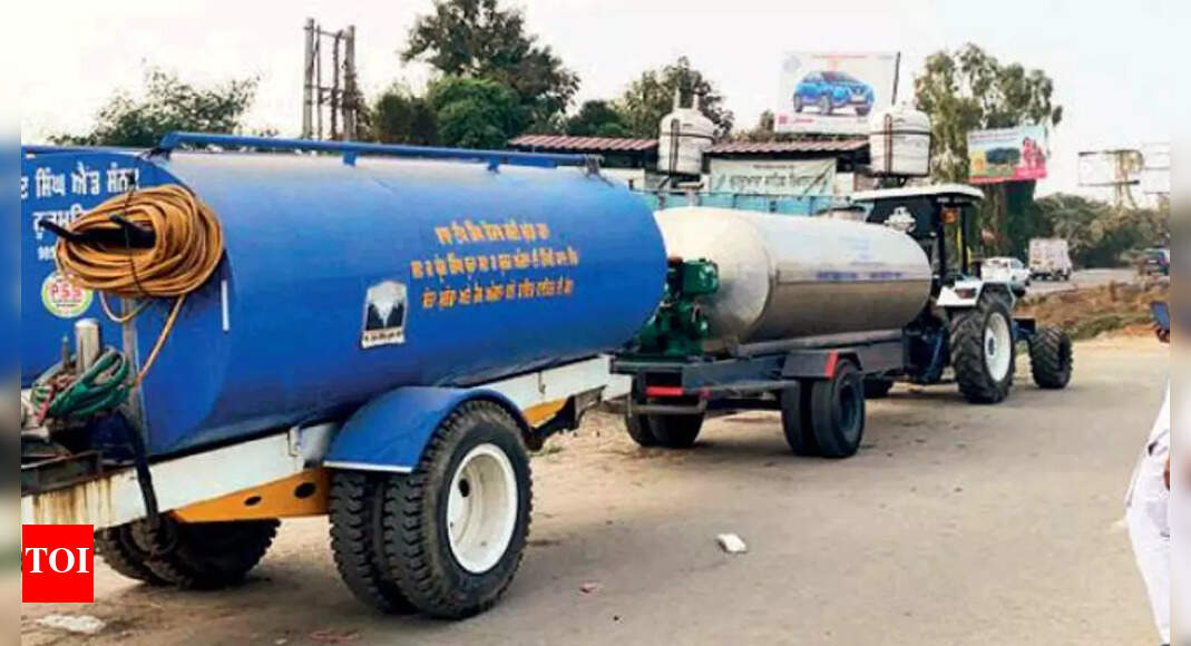 Delhi protest sites: Langar planners start packing