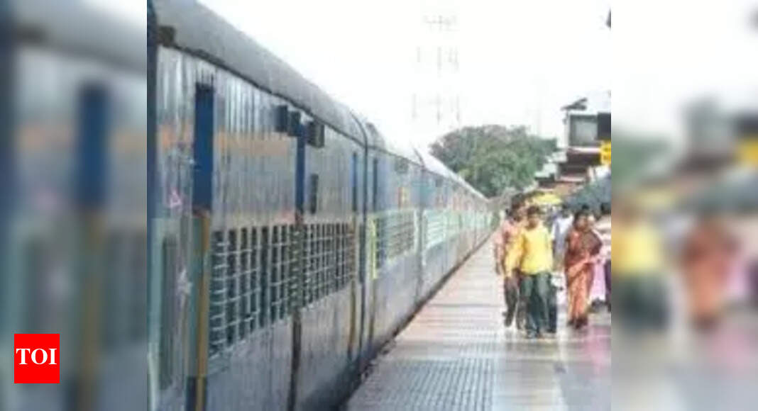 Tindivanam: Trichy– Chennai Egmore Cholan Express train timings revised ...