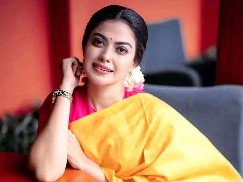 Sa Re Ga Ma Pa Keralam Li'l Champs: Gorgeous actress Anusree to have a blast on the sets