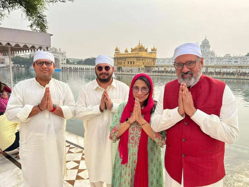Boman Irani visits Golden Temple with family to celebrate his birthday
