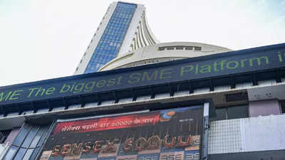 Sensex falls 764 points amid Omicron fears; Nifty ends below 17,200