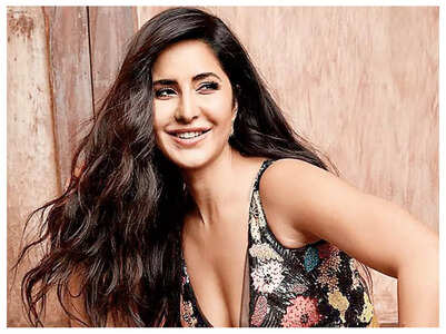 Katrina gets custom-made shoes for her wedding