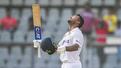 2nd Test: Under-pressure Mayank Agarwal rescues India with unbeaten 120 |  Cricket News - Times of India