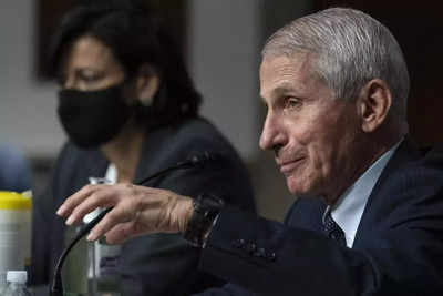 Anthony Fauci says early reports encouraging about omicron variant