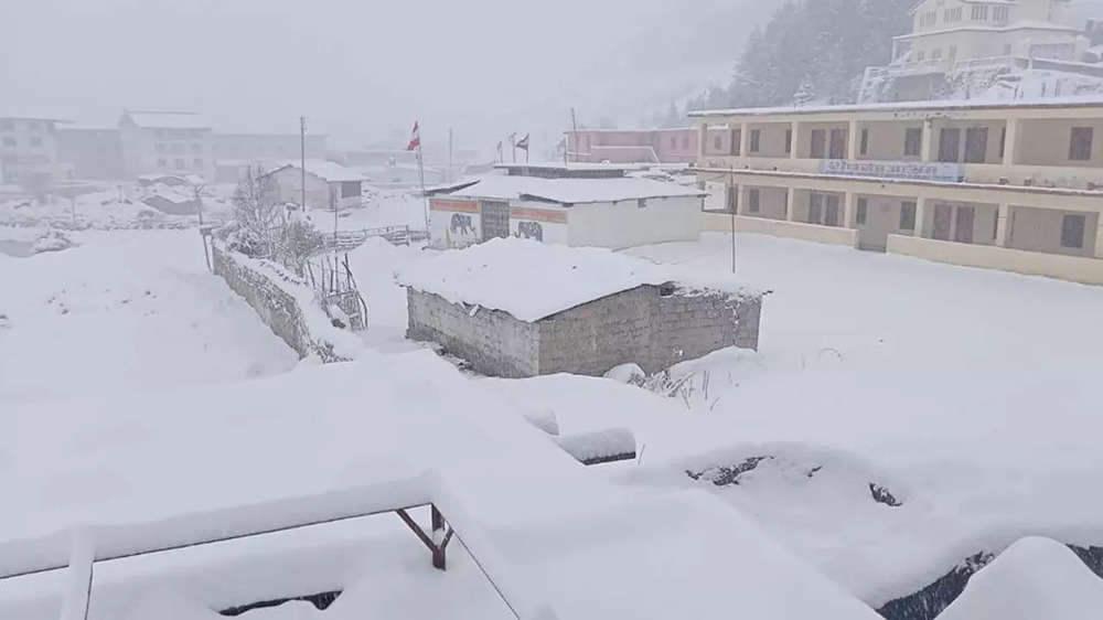 In pics: Chamoli wrapped in thick blanket of snow