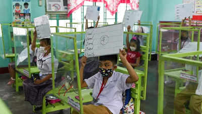 Philippines tentatively reopens schools as Covid-19 cases ease