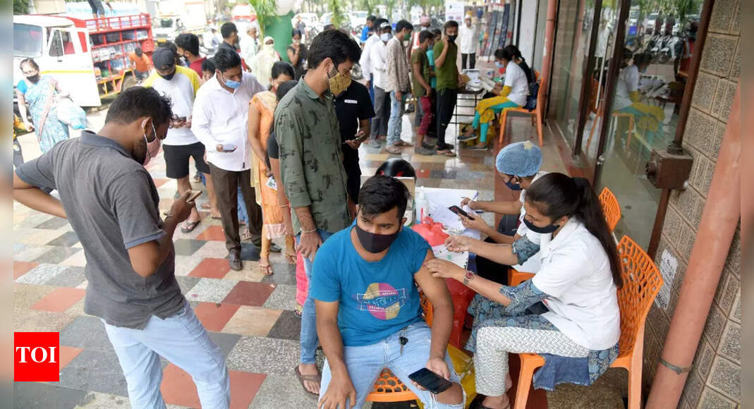 Expert panel split, call on additional Covid vaccine dose put off