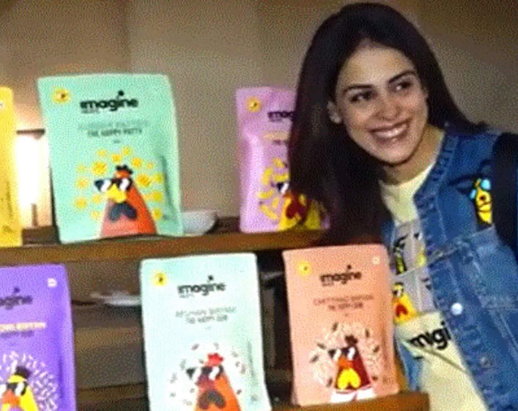 
Genelia D'Souza turns entrepreneur, promotes plant based 'meat' brand
