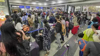 Daily domestic air passengers dip, 1 in 2 Indians favour suspending flights from countries with Omicron