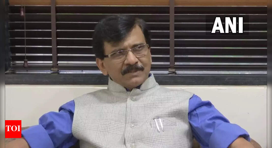 Attacked by Mamata, Cong gets Shiv Sena support