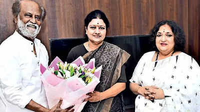 Tamil Nadu: VK Sasikala meets Rajinikanth at Poes Garden home