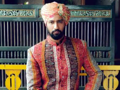 Exclusive! Vicky Kaushal's 'Sehra Bandi' ceremony begins