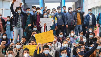Delhi: Doctors put agitation on hold for a week after Centre’s assurance