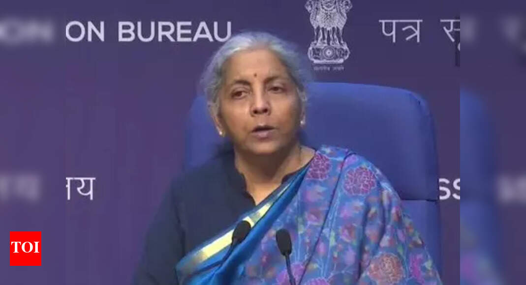 Live: GST rate hike on textiles from 5% to 12% deferred