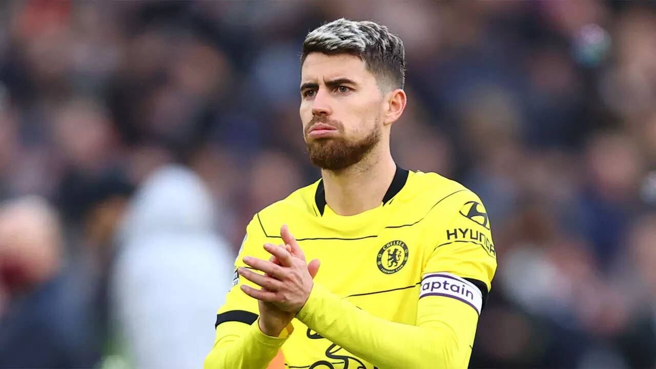 Jorginho blunder trips up Chelsea with finish line in sight