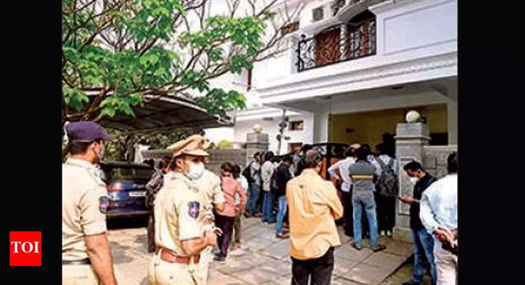 Andhra Pradesh CID searches at ex-IAS officer house in Hyderabad ...