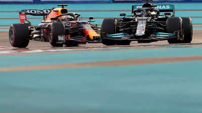 F1 title decider hits immediate controversy | Racing News - Times of India