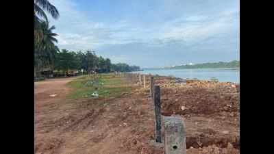 Fence being erected to prevent encroachment of Phalguni riverbank