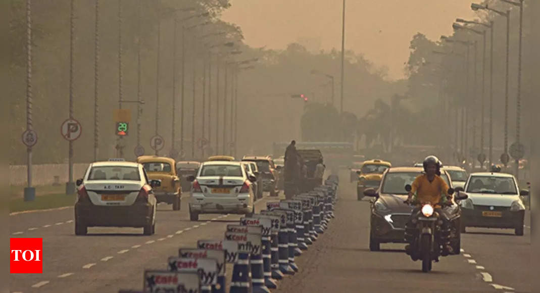 Kolkata: Receding Cloud Cover May Bring Temperature Down Today 